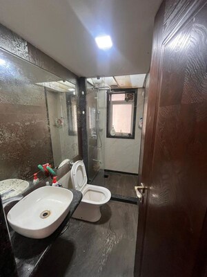 Bathroom in  Pg at Malad East – for Rent