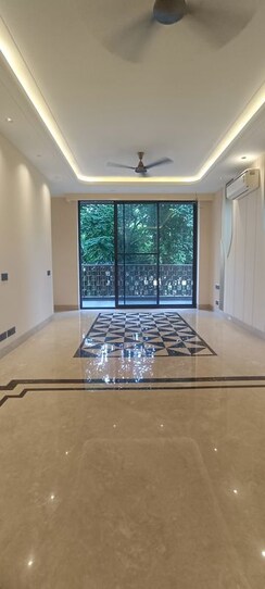 3 BHK + Prayer Room,Servant Room Builder Floor For Rent in Safdarjung Development Area