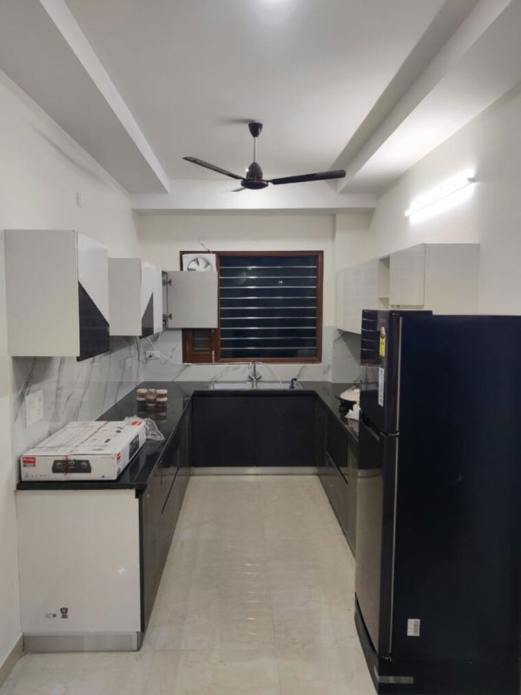 Team Area, sector 52 4 Bedroom 300 Sq.Yd. Builder Floor In Sector 52 Gurgaon 10634834