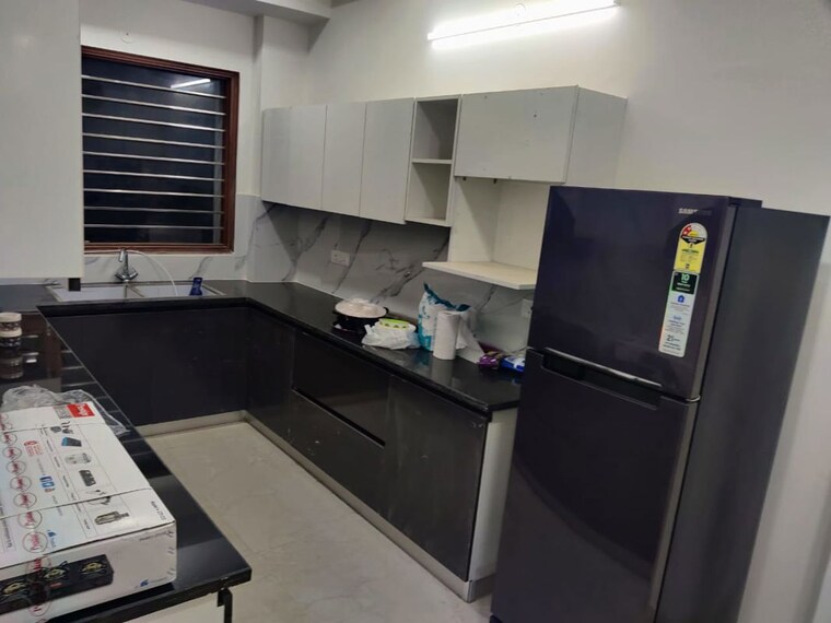 Kitchen, sector 52 4 Bedroom 300 Sq.Yd. Builder Floor In Sector 52 Gurgaon 10634834