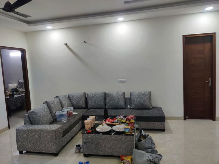 Living Room, sector 52 4 Bedroom 300 Sq.Yd. Builder Floor In Sector 52 Gurgaon 10634834