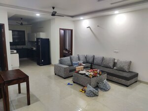 Living Room in 4 BHK Builder Floor at Sector 52 – for Rent