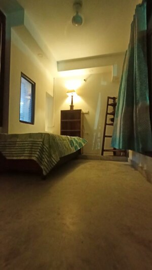 1 BHK Independent House For Rent in Chittaranjan Park