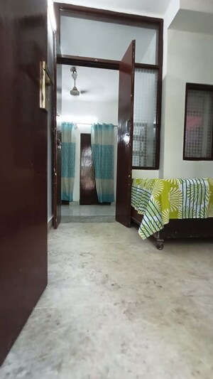 Living Room in 1 BHK Independent House at Chittaranjan Park – for Rent
