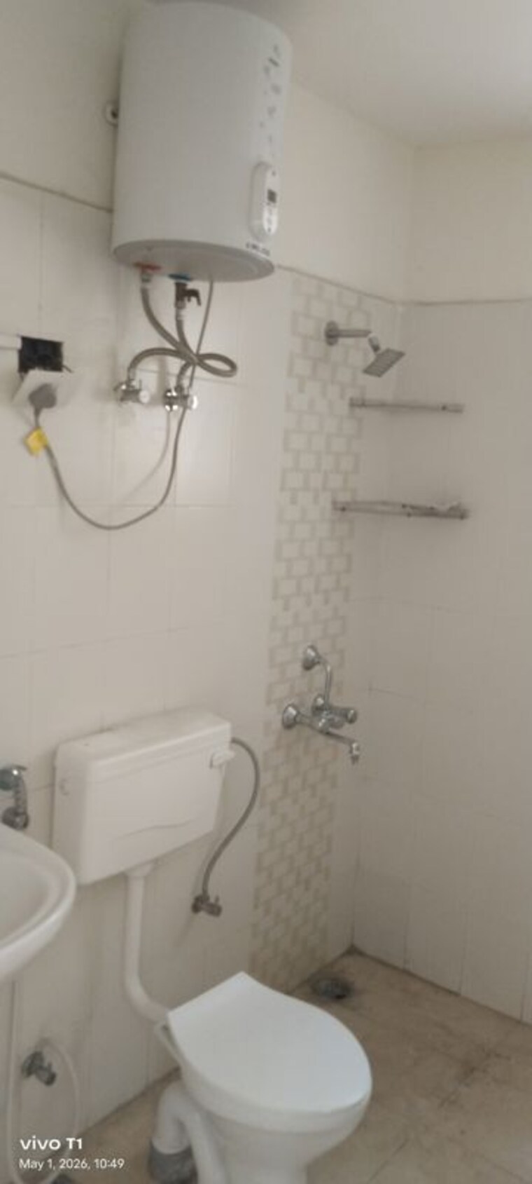 Bathroom, shree-vardhman-mantra 2 Bedroom 800 Sq.Ft. Apartment In Sector 67 Gurgaon 10634861