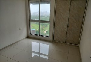2 BHK Apartment For Rent in Godrej Emerald, Ghodbunder Road