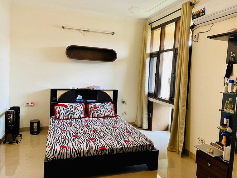 Bedroom, sector 49 2 Bedroom 1000 Sq.Ft. Builder Floor In Sector 49 Chandigarh 10634915