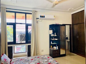 Living Room in 2 BHK Builder Floor at Sector 49 – for Rent