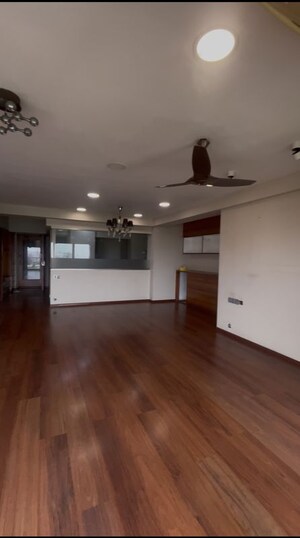 5 BHK Apartment For Sale in Swastik Solitaire, Chembur