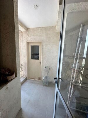  3 BHK Apartment at Pioneer Park Phase 1, Sector 61 – for Sale
