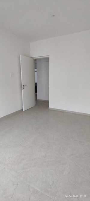 Room in 3 BHK Apartment at Godrej 24X7, Hinjewadi – for Rent