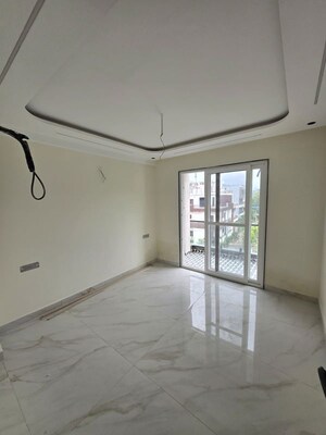 Room in 3 BHK Independent House at Canal Road – for Sale