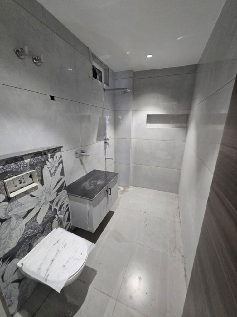 Bathroom, canal road 3 Bedroom 1700 Sq.Ft. Independent House In Canal Road Dehradun 10634973