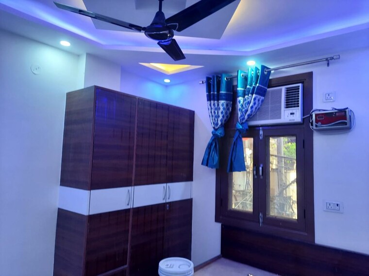 Bedroom, dwarka mor 2 Bedroom 60 Sq.Yd. Builder Floor In Dwarka Mor Delhi 10634993