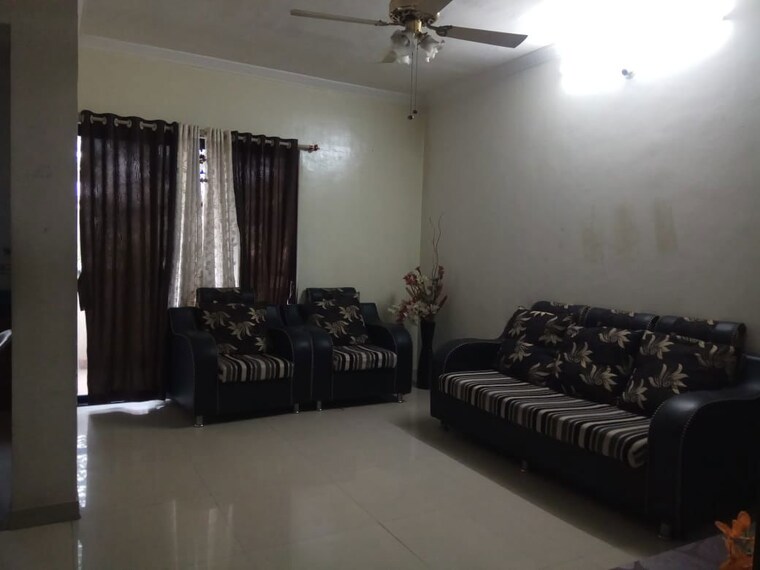 Living Room, kumar-mahatma-society 1 Bedroom 560 Sq.Ft. Apartment In Kothrud Pune 10634943