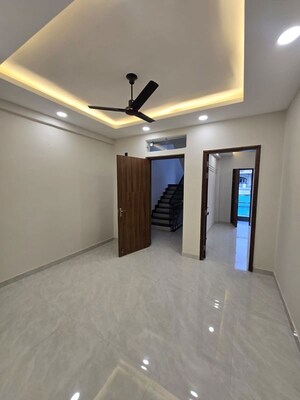 Room in 3 BHK Independent House at Sahastradhara Road – for Sale