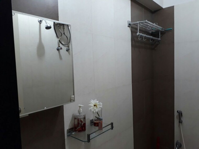 Bathroom, anshuman-vaastu-shanti 1 Bedroom 600 Sq.Ft. Apartment In Andheri East Mumbai 10635023