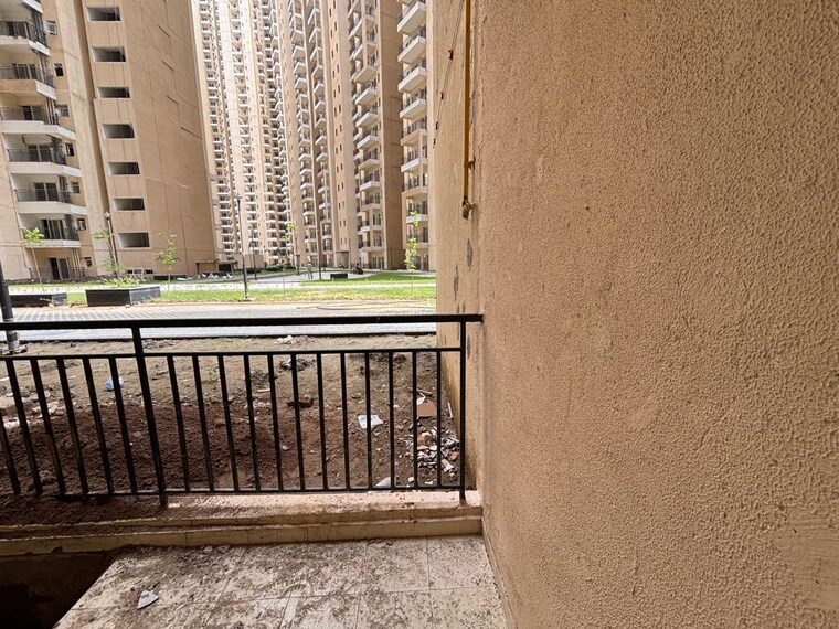 Exterior View, amrapali-verona-heights 2.5 Bedroom 1100 Sq.Ft. Apartment In Tech Zone 4 Greater Noida Greater Noida 10635032