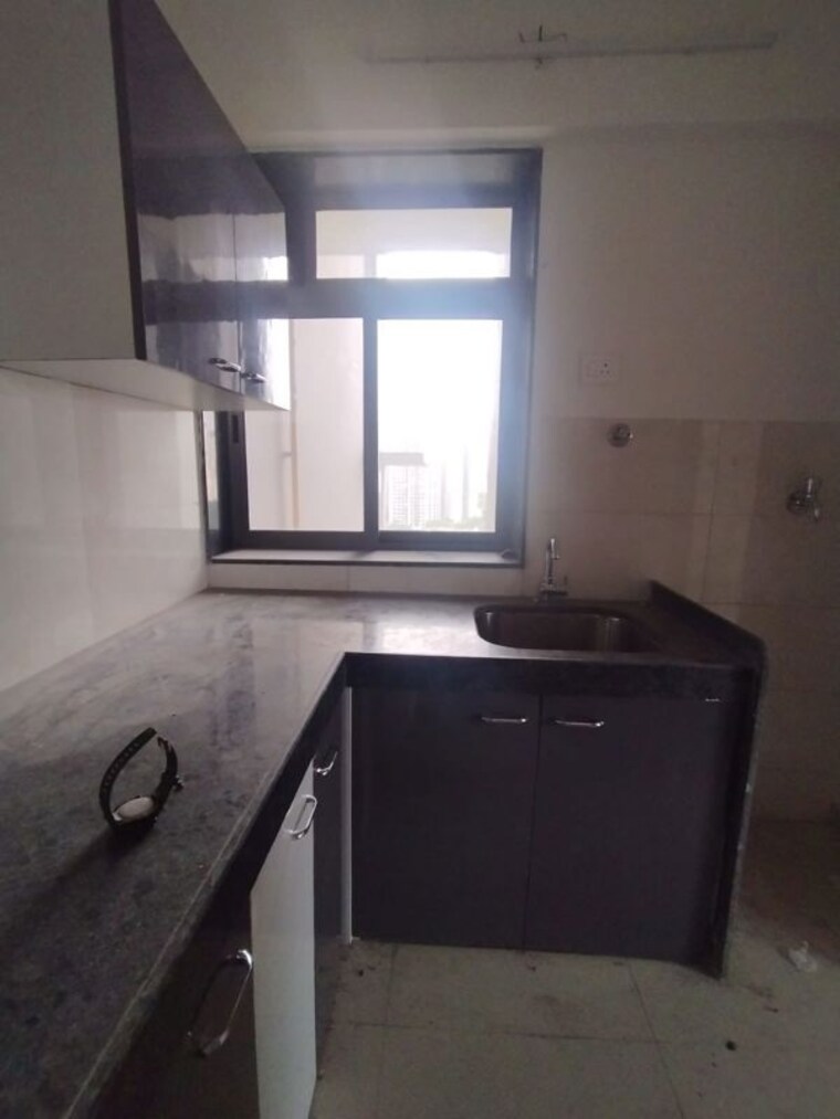 Kitchen, runwal-eirene 2 Bedroom 565 Sq.Ft. Apartment In Balkum Pada Thane 10635040