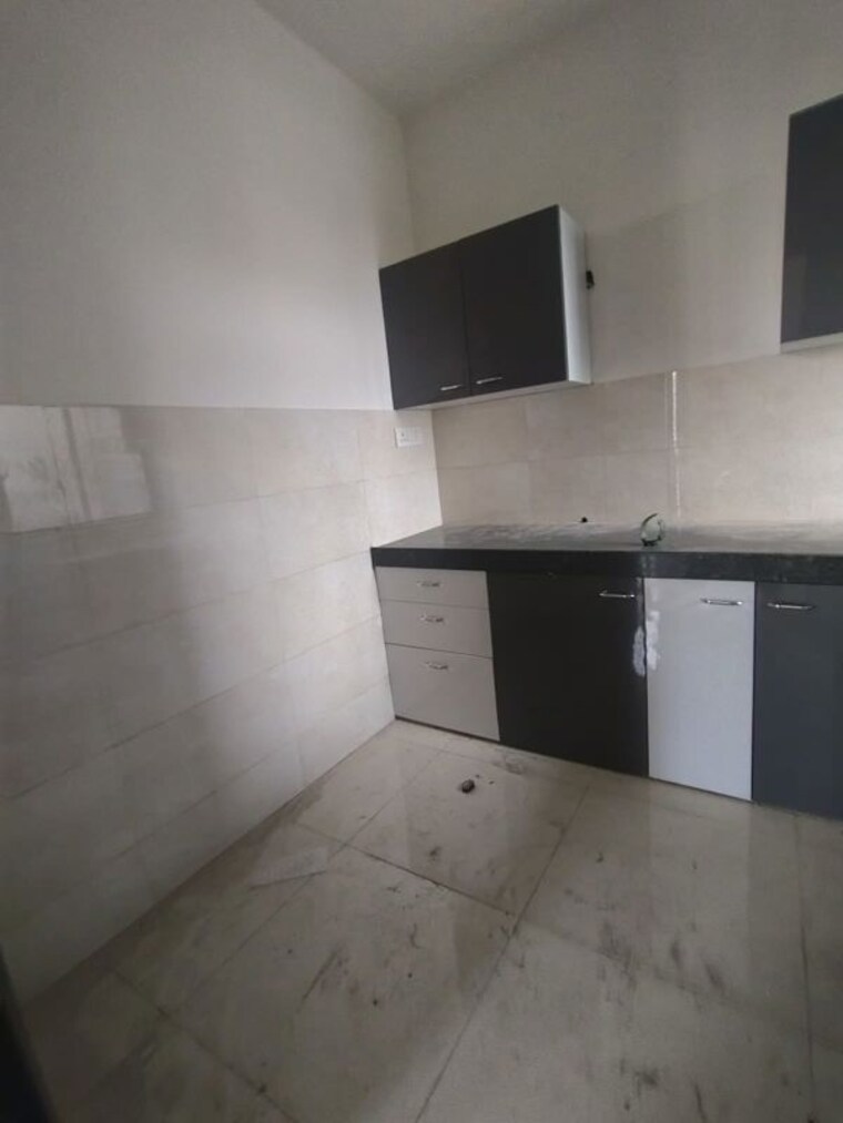 Kitchen, runwal-eirene 2 Bedroom 565 Sq.Ft. Apartment In Balkum Pada Thane 10635040
