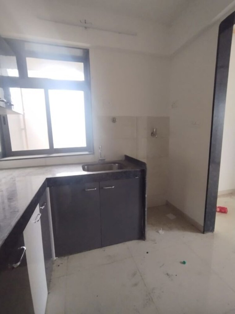Kitchen, runwal-eirene 2 Bedroom 565 Sq.Ft. Apartment In Balkum Pada Thane 10635047