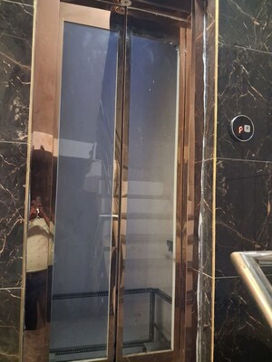Furnished Amenities in 3 BHK Builder Floor at A Block Shastri Nagar – for Sale