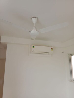 Furnished Amenities in 3 BHK Apartment at M3M Marina, Sector 68 – for Rent