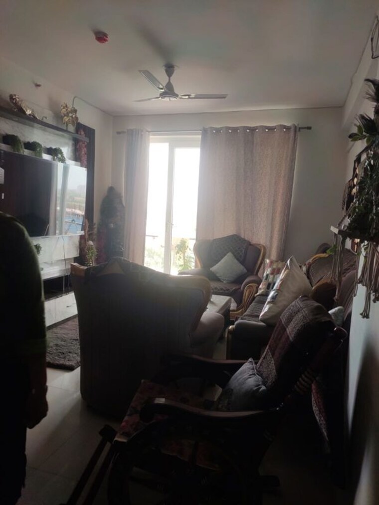 Living Room, omaxe-royal-residency-faridabad 3 Bedroom 1925 Sq.Ft. Apartment In Sector 79 Faridabad 10635042