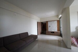 Room in 2 BHK Apartment at Chandlodia – for Sale