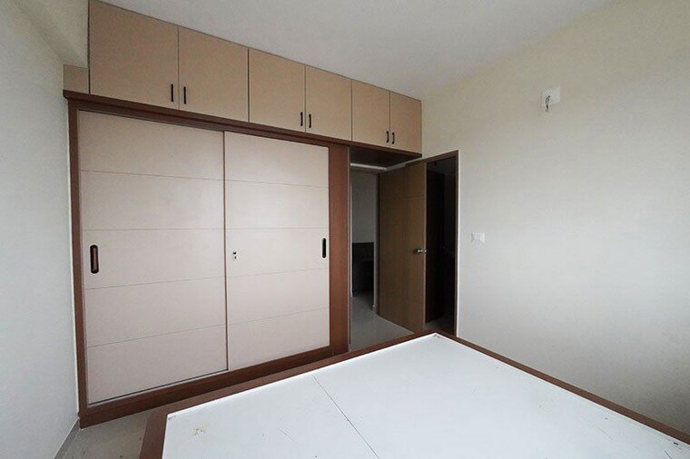 Room, chandlodia 2 Bedroom 126 Sq.Yd. Apartment In Chandlodia Ahmedabad 10635072