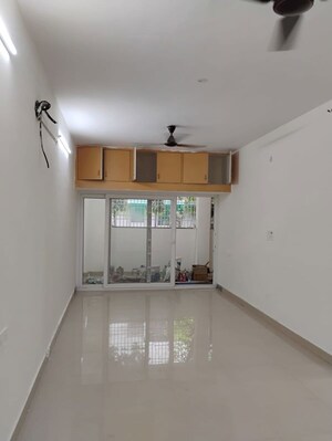 Room in 2 BHK Apartment at Sector 4 Dwarka – for Rent
