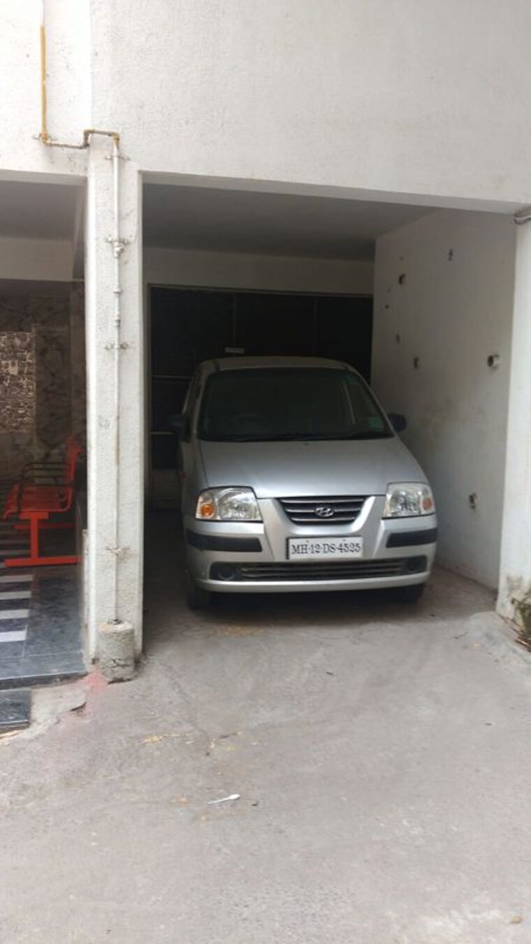  Parking, rahul-park-d1-d2-d3-building 2 Bedroom 1040 Sq.Ft. Apartment In Warje Pune 10635088