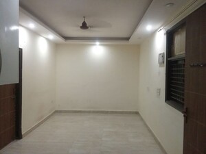 Room in 3 BHK Apartment at Sector 23 Dwarka – for Rent