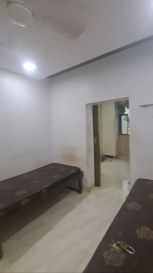 Room in 1 RK Builder Floor at Vile Parle Mahaveer, Vile Parle West – for Rent