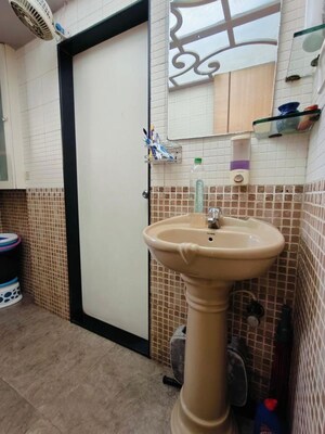 Bathroom in 3 BHK Apartment at Sindhi Society, Chembur – for Sale