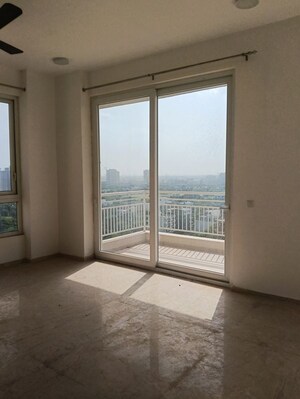 Room in 3 BHK Apartment at Vatika Sovereign Park, Sector 99 – for Sale