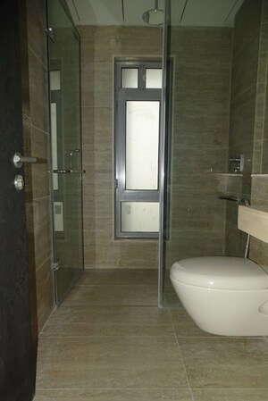Bathroom in 4 BHK Apartment at Oberoi Realty Exquisite, Goregaon East – for Sale