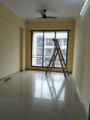 Room in 2 BHK Apartment at Globe Shiv Gauri, Ulwe Sector 21 – for Rent