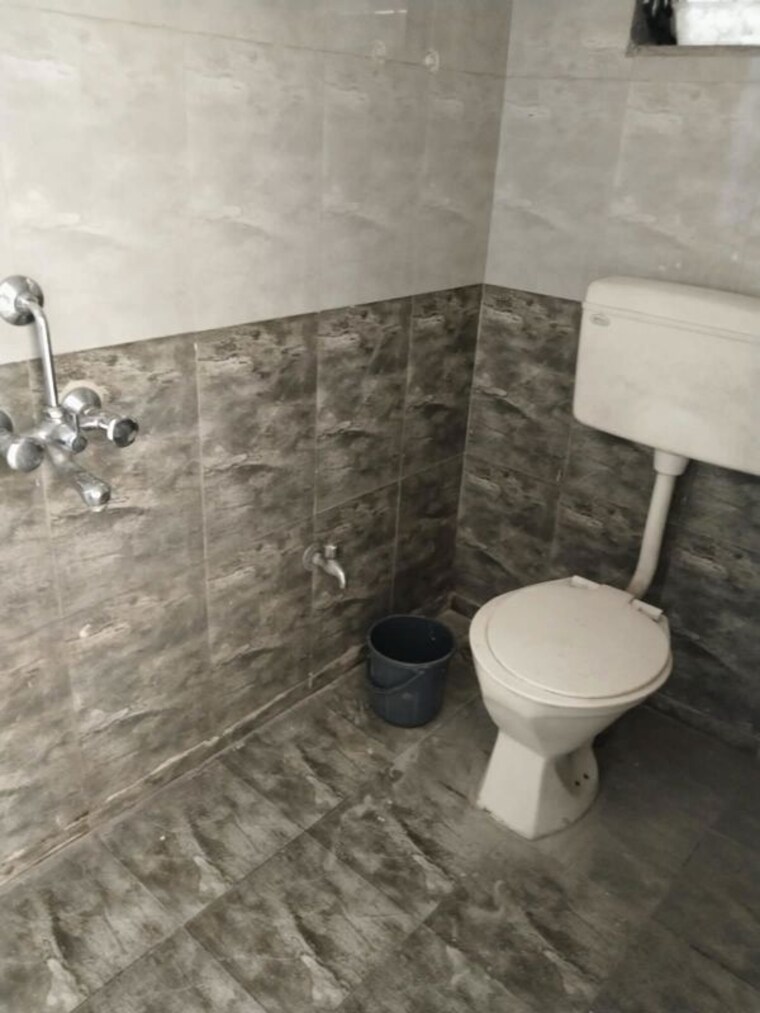 Bathroom, omkar-residency-panvel 2 Bedroom 1000 Sq.Ft. Apartment In Wahal Navi Mumbai 10635235