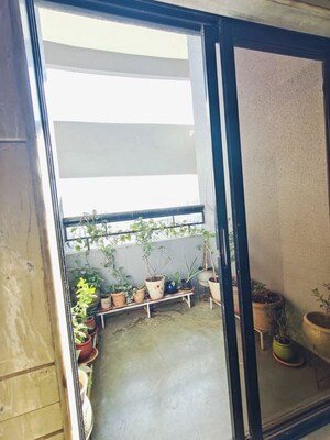Balcony in 4 BHK Apartment at Meera Tower, Andheri West – for Sale