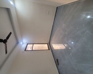 Furnished Amenities in 4 BHK Builder Floor at Green Fields Colony – for Rent