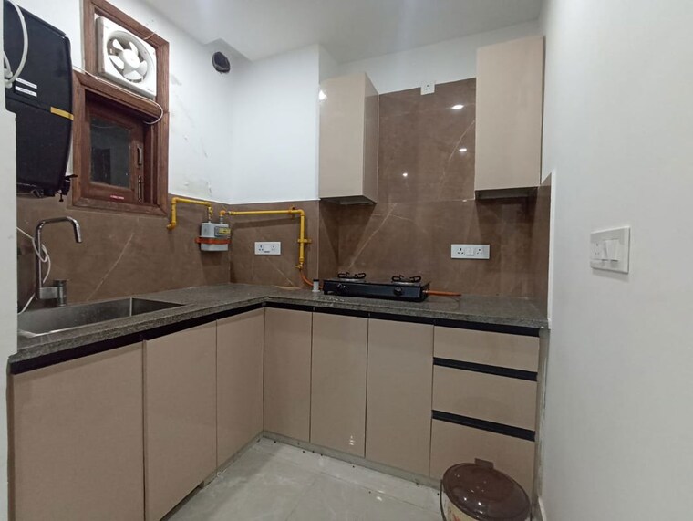 Kitchen, freedom fighters enclave 1 Bedroom 700 Sq.Ft. Apartment In Freedom Fighters Enclave Delhi 10635277