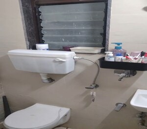 Bathroom in 1.5 BHK Apartment at Dadar East – for Rent