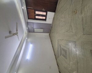 Furnished Amenities in 4 BHK Builder Floor at Green Fields Colony – for Rent