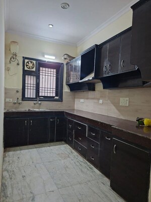 Kitchen in 2 BHK Builder Floor at Sector 46 – for Rent