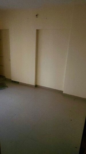 Room in 3 BHK Apartment at Strawberry Sandstone, Mira Road – for Rent