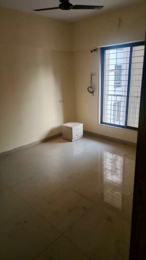 Room in 3 BHK Apartment at Strawberry Sandstone, Mira Road – for Rent