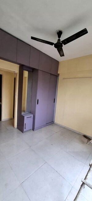 Room in 2 BHK Apartment at Signature Global The Millennia, Sector 37d – for Rent