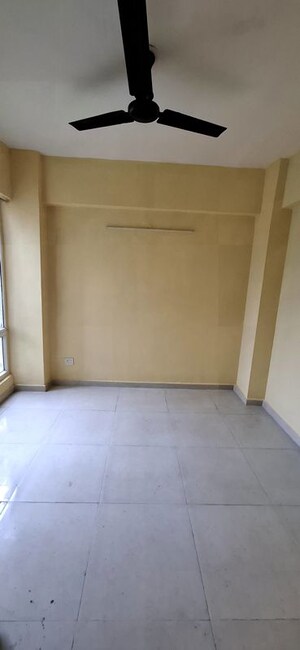 Room in 2 BHK Apartment at Signature Global The Millennia, Sector 37d – for Rent