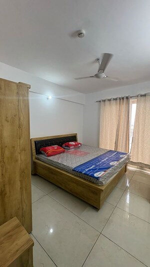Bedroom in 4 BHK Apartment at Suraj Oranje Castle, Gomti Nagar – for Rent